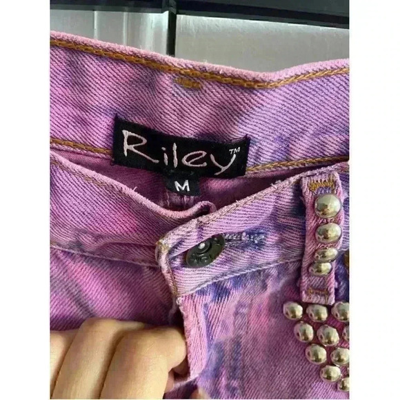 Levi’s riley pink studded cutout denim shorts Barbie core medium - Picture 4 of 5